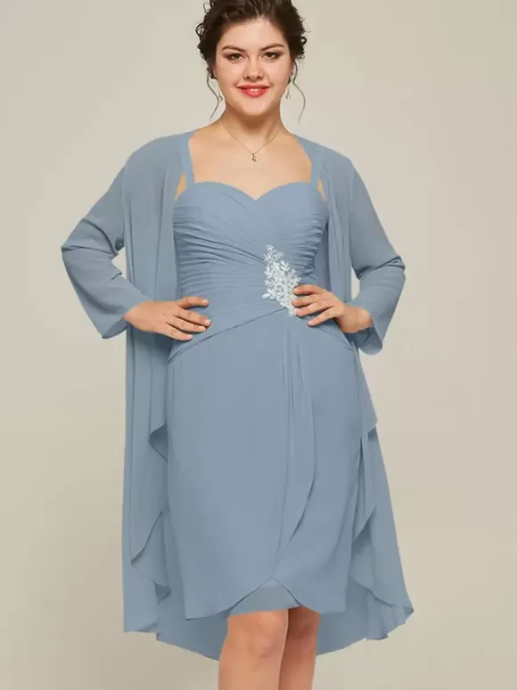 Robe de soirée pour mère de la mariée col en c艙ur manches longues ligne a en dentelle longueur aux genoux robes d'invitées pour mariage