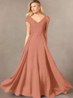 Robe de soirée pour mère de la mariée col en v manches courtes ligne a en dentelle longueur au sol robes d'invitées pour mariage