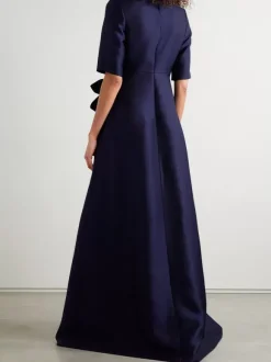 Robe de soirée pour mère de la mariée conçue avec décolleté manches courtes ligne a perles longueur au sol robes d'invitées pour mariage