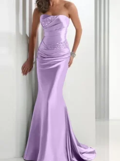 Robe de soirée sirène en tissu satiné col en c艙ur avec traîne plissée robes de soirée sociale