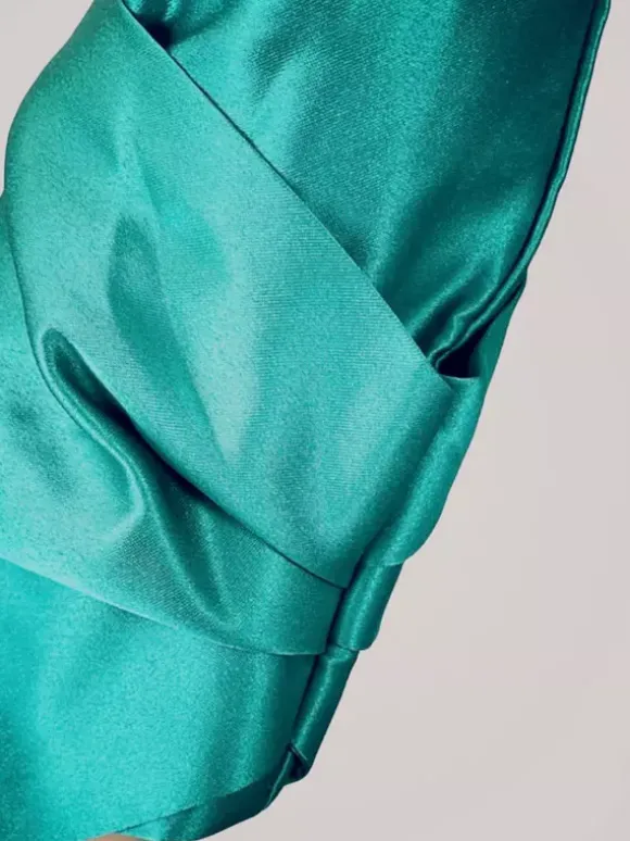 Robe de soirée trapèze col en v manches 3/4 fermeture éclair tissu satiné plissé robes de concours sociaux