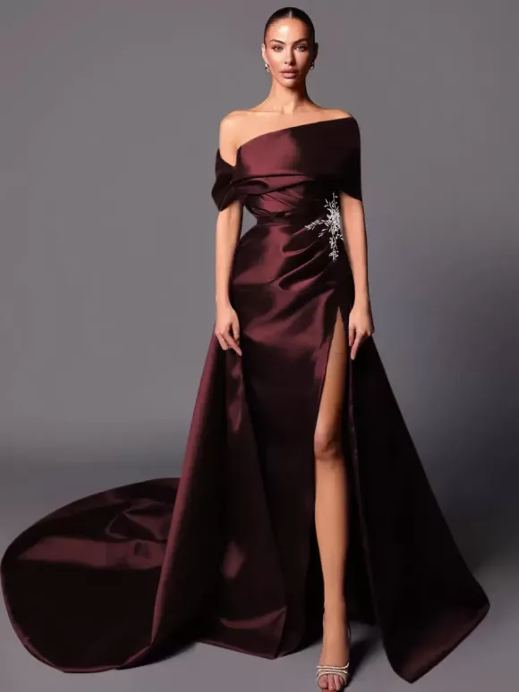 Robe de soirée trapèze à épaules dénudées avec traîne sans manches à lacets en tissu satiné plissé Robes de concours sociales