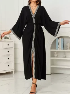 Robe de vacances dorée décontractée à imprimé manches longues et ceinture à volants