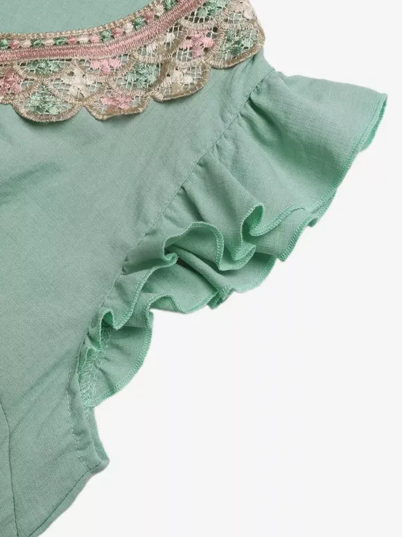 Robe de vacances maxi à col rond sans manches broderie verte style bohème laçage
