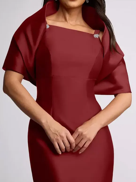 Robe d'invitée de mariage robe de mère de la mariée longue au sol avec perles et cape amovible