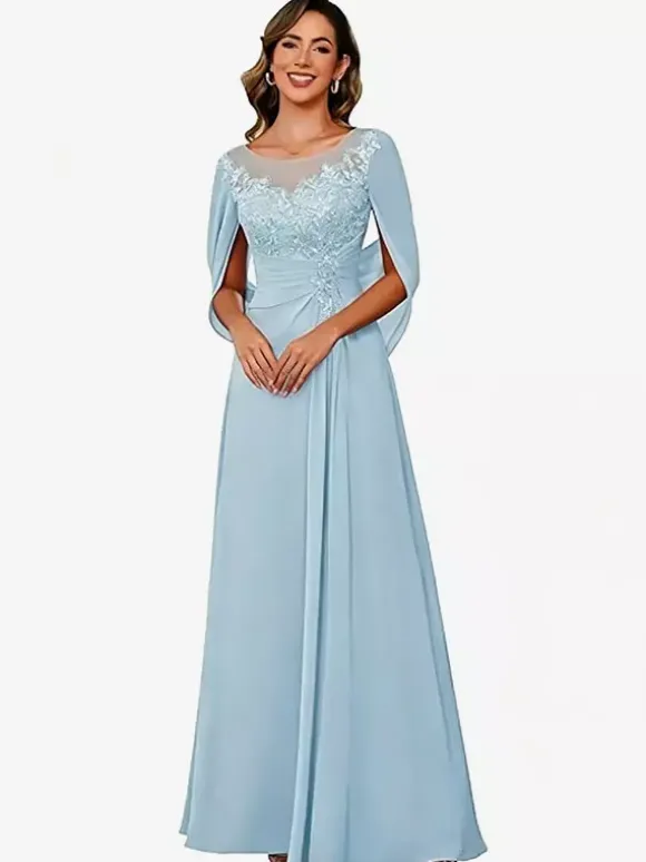 Robe d'invitée pour la mère de la mariée décolleté illusion manches mi-longues coupe trapèze en dentelle longueur au sol idéale pour un mariage.