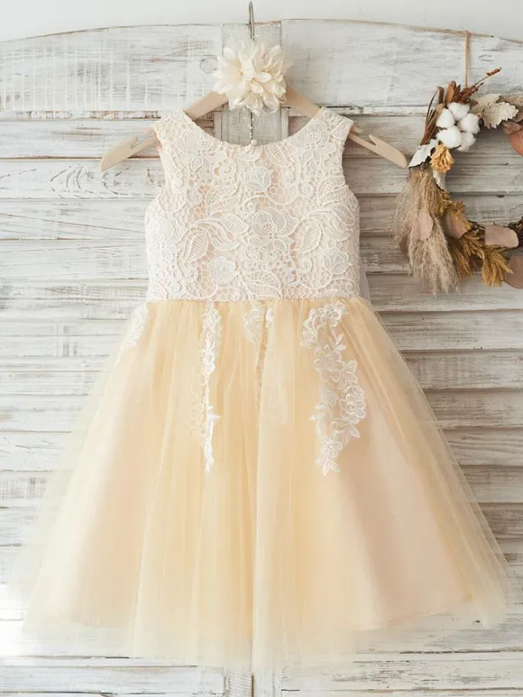 Robe fille de fleur ivoire en tulle col rond en dentelle boutonné sur dos avec noeud robe cortège enfant