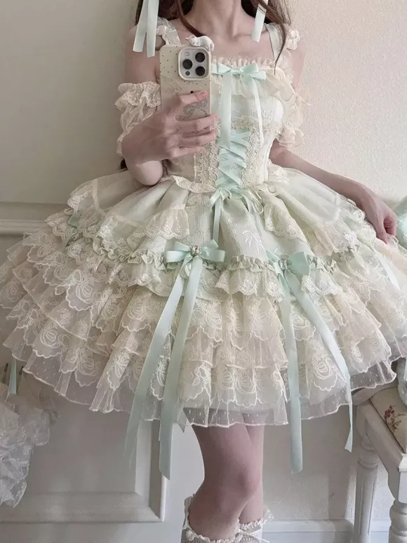 Robe Hime Lolita en dentelle douce à volants et n艙ud dans le dos courte