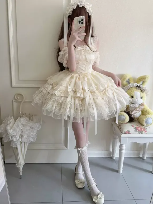 Robe Hime Lolita en dentelle douce à volants et n艙ud dans le dos courte