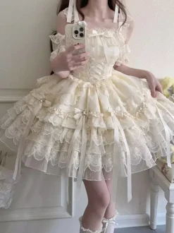 Robe Hime Lolita en dentelle douce à volants et n艙ud dans le dos courte