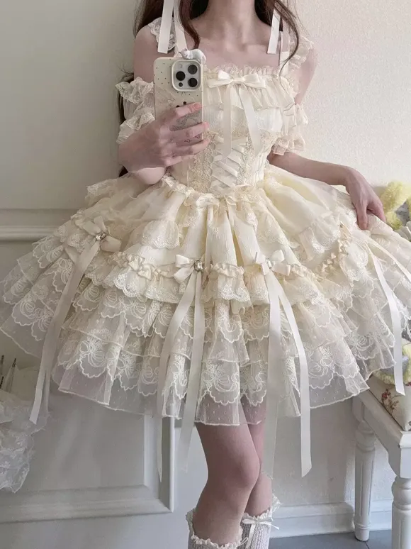 Robe Hime Lolita en dentelle douce à volants et n艙ud dans le dos courte