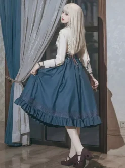 Robe Lolita classique bleu marine foncé en polyester à lacets et manches longues. Ensemble de robes Lolita