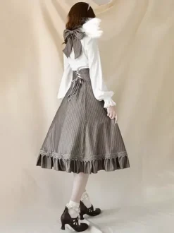 Robe Lolita classique en polyester sans manches à rayures robe Lolita rouge classique