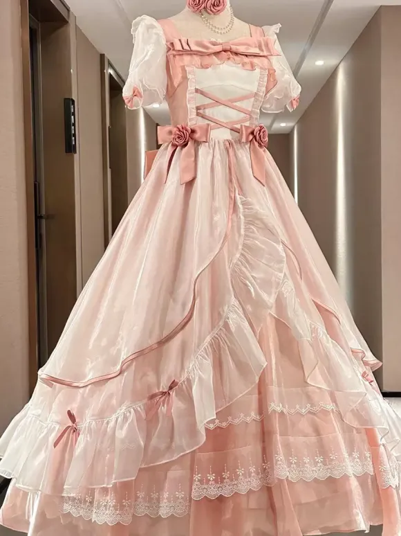Robe Lolita douce en maille de soie à manches courtes robe à volants superposés style thé robe longue