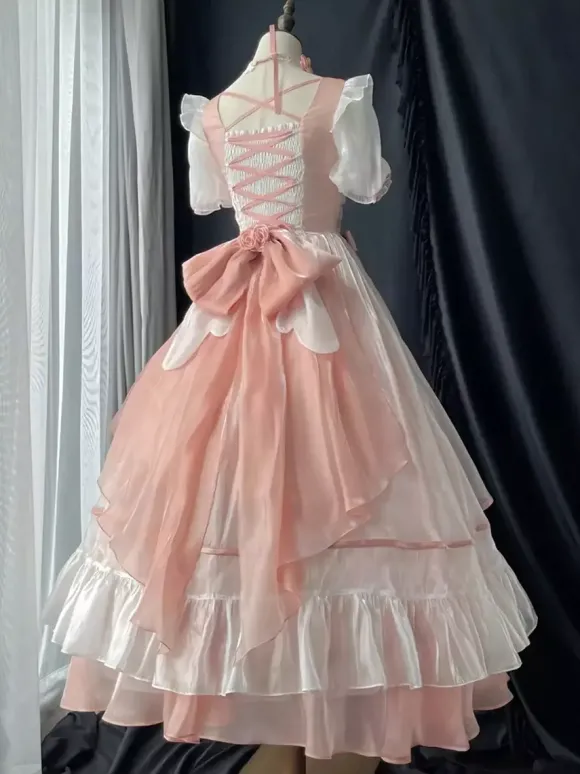 Robe Lolita douce en maille de soie à manches courtes robe à volants superposés style thé robe longue