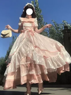 Robe Lolita douce en maille de soie à manches courtes robe à volants superposés style thé robe longue