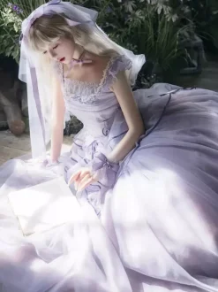 Robe Lolita féerique violet clair à lacets et volants sans manches robe de mariée Lolita