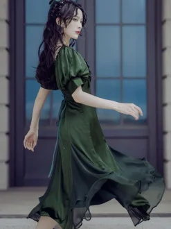 Robe Lolita OP À Lacets À Volants Robe Une Pièce Lolita À Manches Courtes Bordeaux