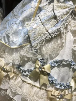 Robe Lolita Sweet Lolita en polyester sans manches dentelle bandage et n艙uds bleu ciel clair