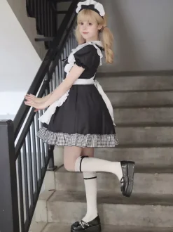 Robe Lolita Sweet Maid Costume Cosplay Rouge Velours Volants Uniforme