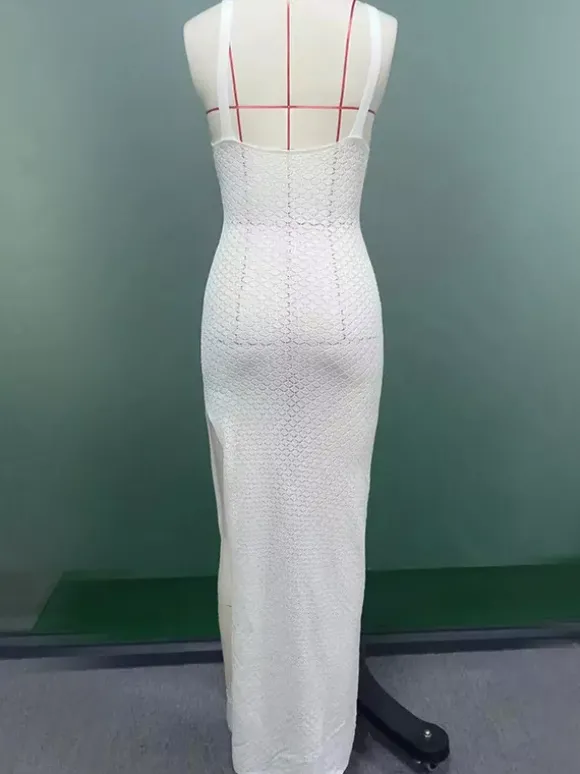 Robe longue blanche en crochet pour femme - Robe moulante bohème à col en V sans manches et fente latérale - Idéale pour l'été et les vacances à la plage (collection 2026)