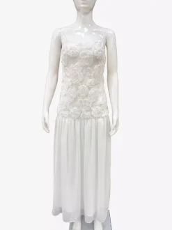 Robe longue à bretelles spaghetti fluides corsage à rosettes style bohème - Collection été 2026