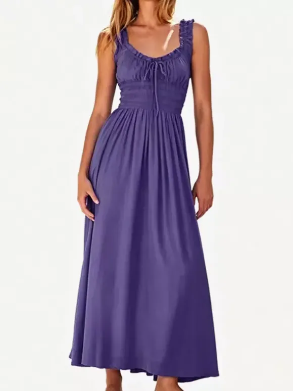 Robe longue crème à col V et bretelles volantées pour femme style estival élégant