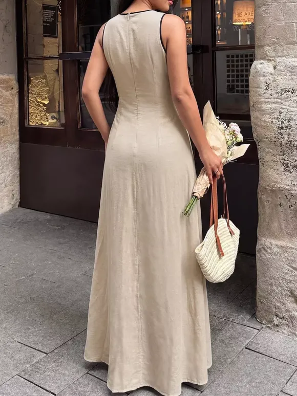 Robe longue d'été fluide à col en V sans manches bicolore chic à lacets idéale pour les vacances.