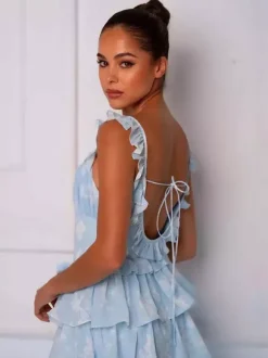 Robe longue maxi à volants et fleurs bleu clair pour femme - Robe d'été longue dos nu à étages style cottagecore - Garden-party d'été 2026