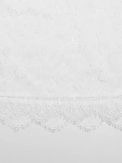 Robe longue nuisette blanche à empiècements en dentelle pour femme style élégant pour les soirées
