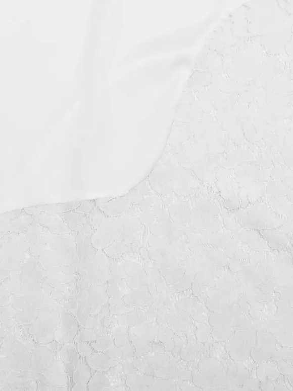 Robe longue nuisette blanche à empiècements en dentelle pour femme style élégant pour les soirées