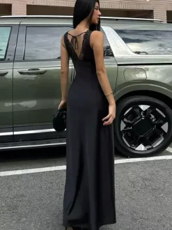 Robe longue nuisette noire à col en V et bordure en dentelle pour femme 2026