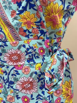 Robe longue portefeuille bohème à fleurs - Robe longue bleue à col V et fente haute - Vacances d'été à la plage 2026
