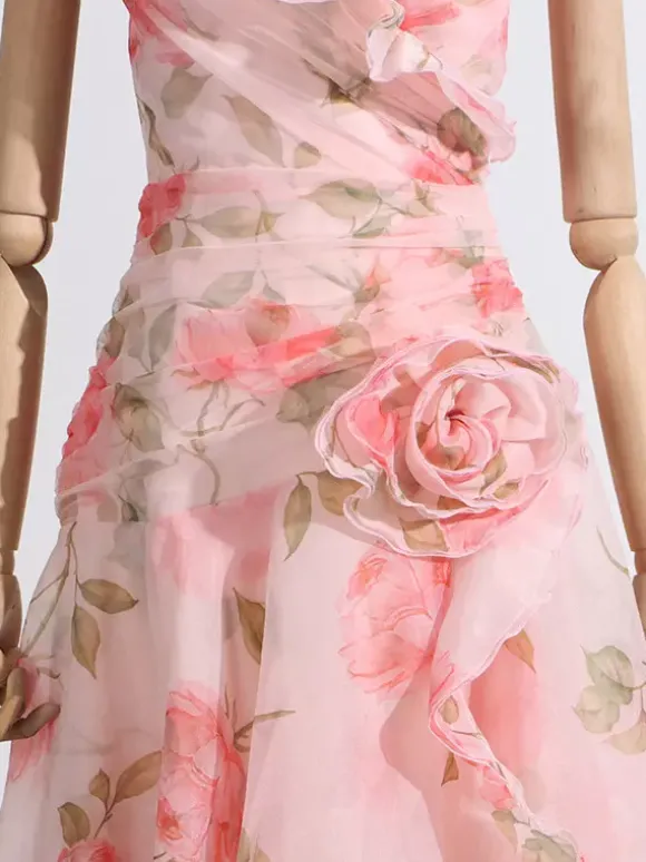Robe longue rose à fleurs et épaules dénudées pour femme style élégant pour les soirées