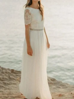 Robe mariée simple col rond manche courte en dentelle longueur au sol en mousseline de soie Robe de mariée à la plage