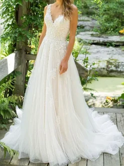 Robe mariée trapèze col V décolleté jupe en tulle à traîne robe de mariage