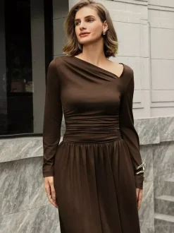 Robe maxi asymétrique à manches longues pour femme 2026