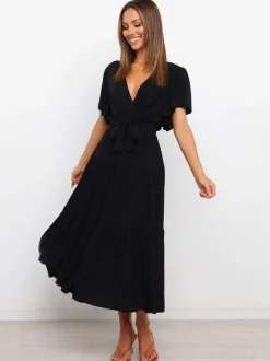 Robe midi bohème à volants pour femme - Robe d'été fluide à col en V manches papillon et coupe trapèze - Idéale pour les invités aux mariages d'été 2026