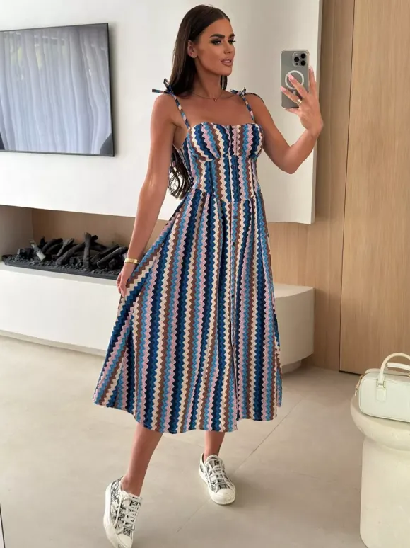 Robe midi bustier à motif floral et fruité parfaite pour les sorties décontractées