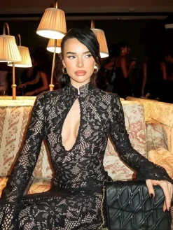 Robe midi moulante en dentelle pour femme - Robe fourreau noire vintage à manches cloche et fente au dos - Idéale pour un cocktail de printemps 2026