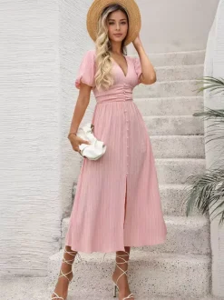 Robe midi rose pastel pour femme - Manches bouffantes buste froncé boutonnage sur le devant taille haute évasée - Été 2026