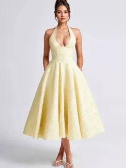 Robe mi-longue à fleurs rose pâle col licou coupe trapèze style vintage pour femme 2026