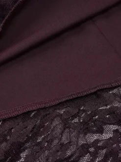 Robe mini dos nu en dentelle froncée marron foncé pour femme style décontracté audacieux