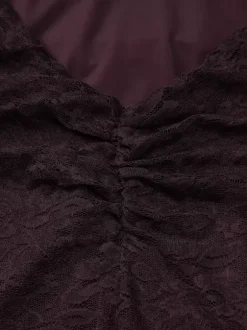 Robe mini dos nu en dentelle froncée marron foncé pour femme style décontracté audacieux