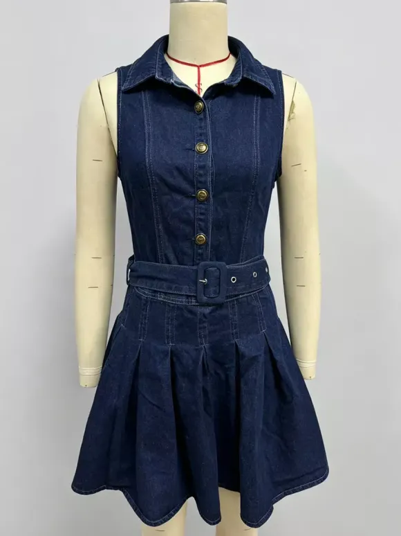 Robe mini en jean sans manches pour femme - Robe patineuse en jean plissée ceinturée et boutonnée style années 2000 - Idéale pour un pique-nique décontracté l'été 2026