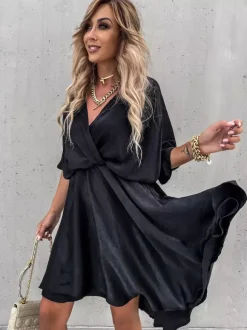 Robe mini en satin pour femme - Robe patineuse bohème portefeuille à manches courtes et col en V - Idéale pour les fêtes d'été à la plage 2026