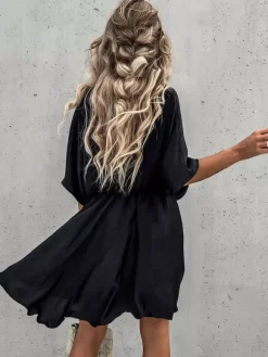 Robe mini en satin pour femme - Robe patineuse bohème portefeuille à manches courtes et col en V - Idéale pour les fêtes d'été à la plage 2026