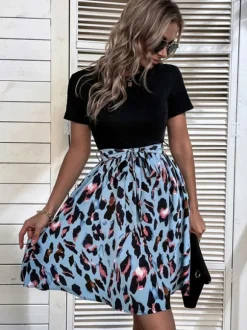Robe mini imprimée léopard pour femme - Robe patineuse à col rond manches courtes et taille nouée - Collection été 2026