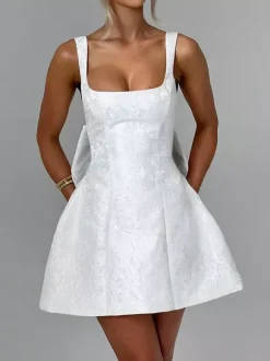 Robe mini Jacquard Coquette pour femme - Barbiecore avec grand n艙ud dans le dos sans manches coupe trapèze - Tenues de fête d'anniversaire d'été 2026