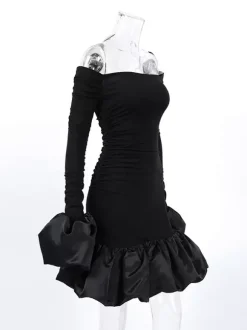 Robe moulante mini à épaules dénudées ourlet bouffant et froncée manches longues collection femme 2026